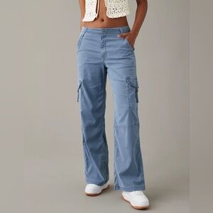 American Eagle | Stretch High-Waisted Cargo Baggy Wide-Leg Pant | Size 8 Short